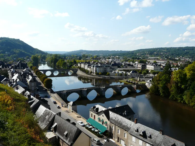 Vue de Terrasson-Lavilledieu, Dordogne